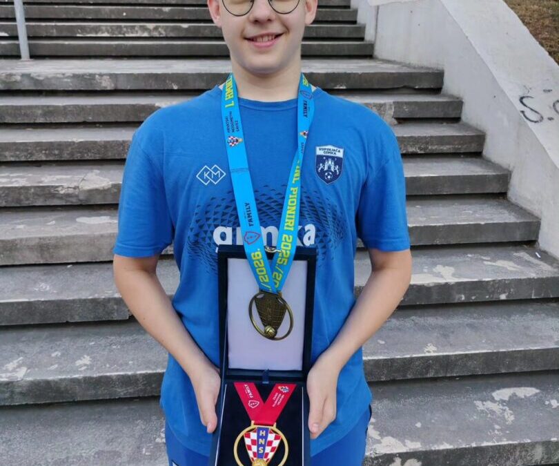 Ponosni na našeg Tonija – državni prvaci u futsalu!